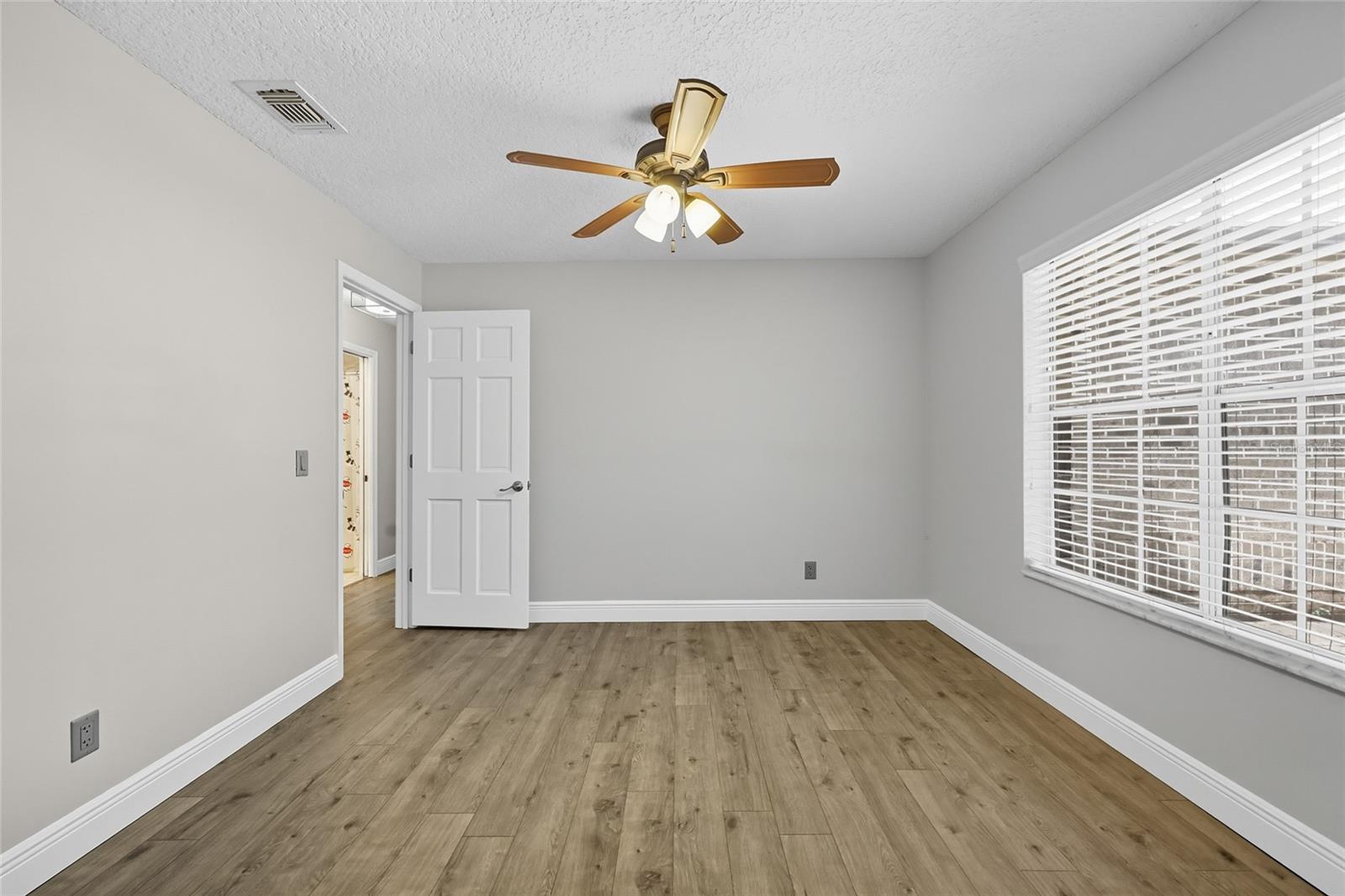 7832 Rollingridge Ct