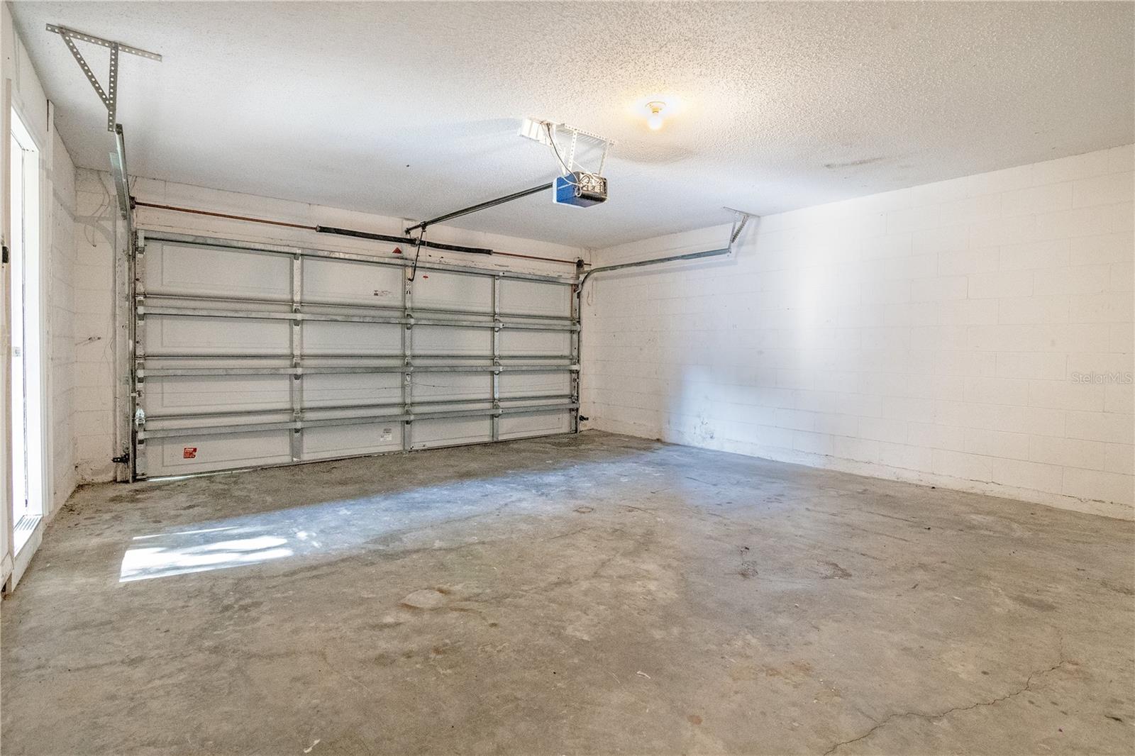 333 BAY ST