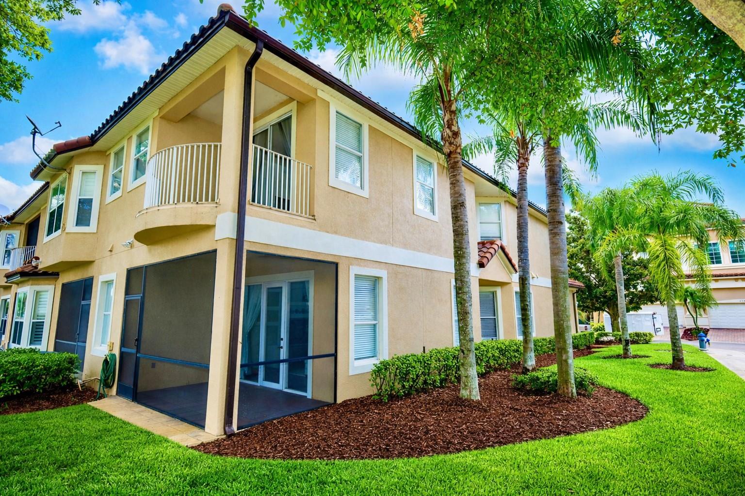 8766 THE ESPLANADE #23