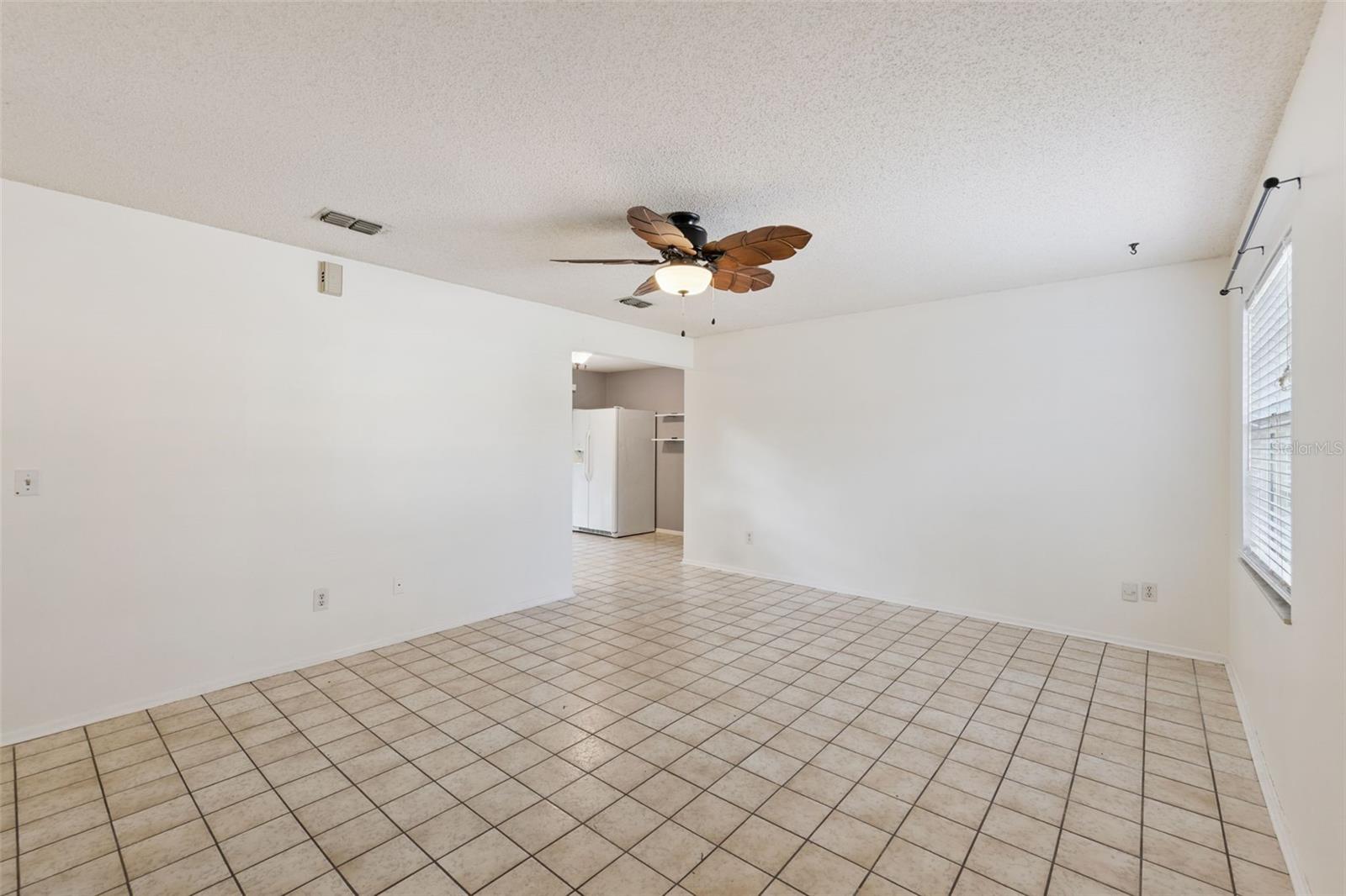 3840 TRAM CT