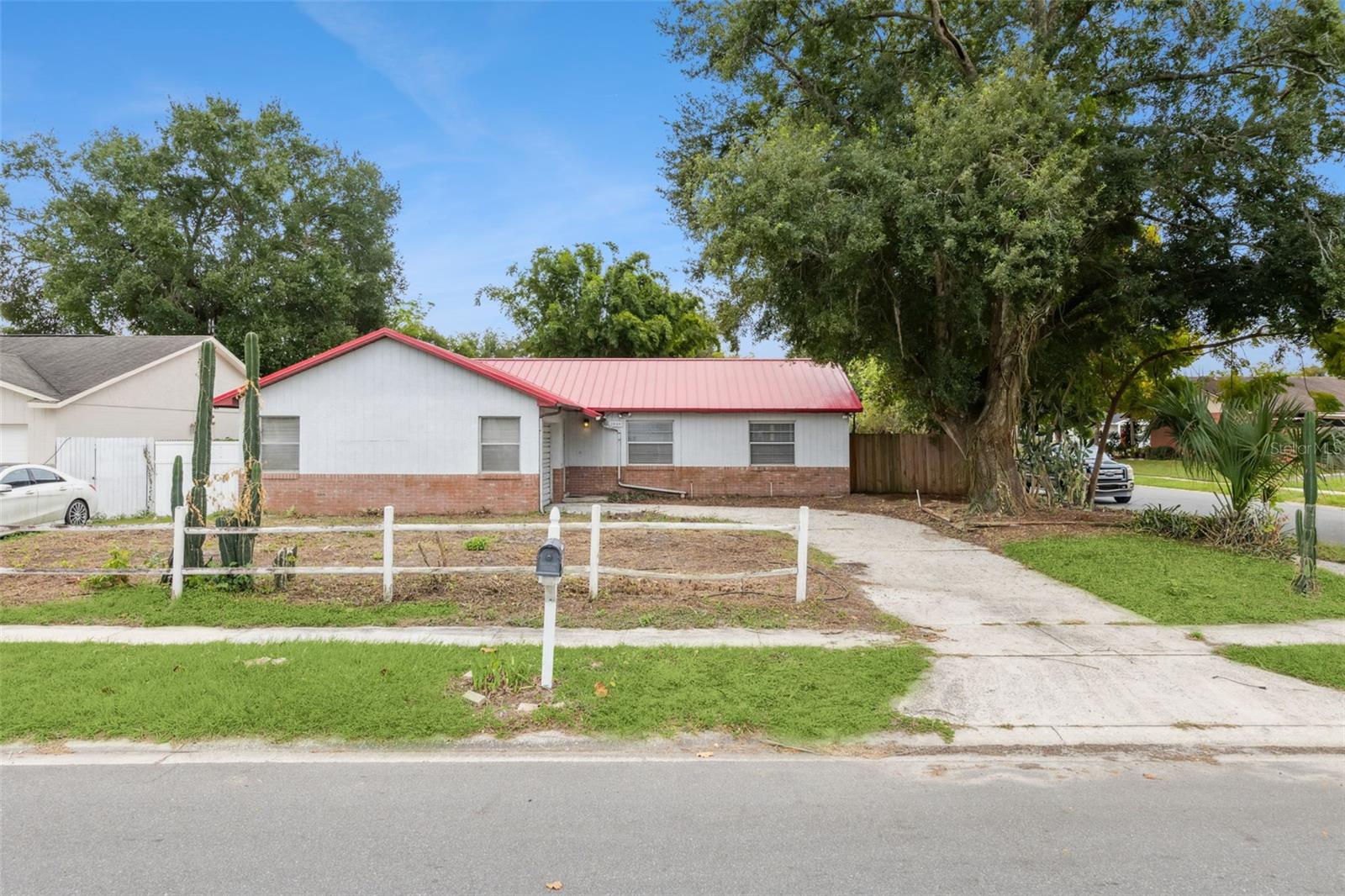3840 TRAM CT