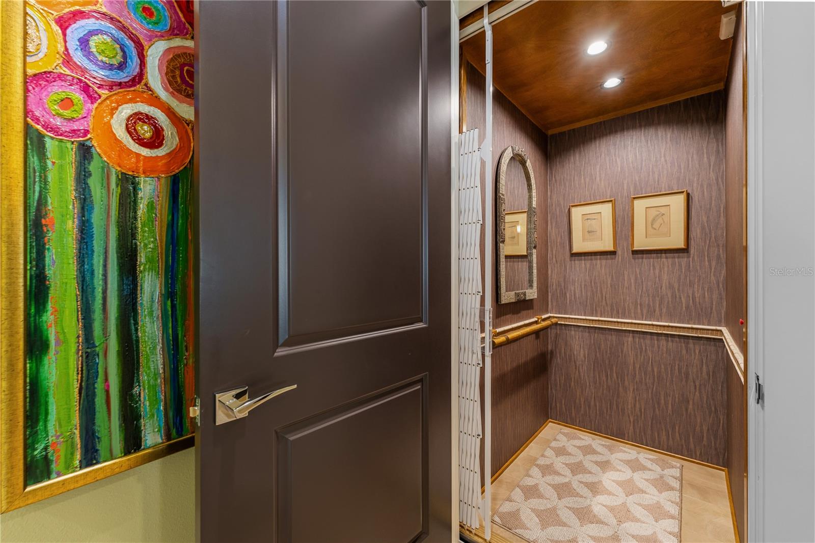 414 MEANDERING WAY