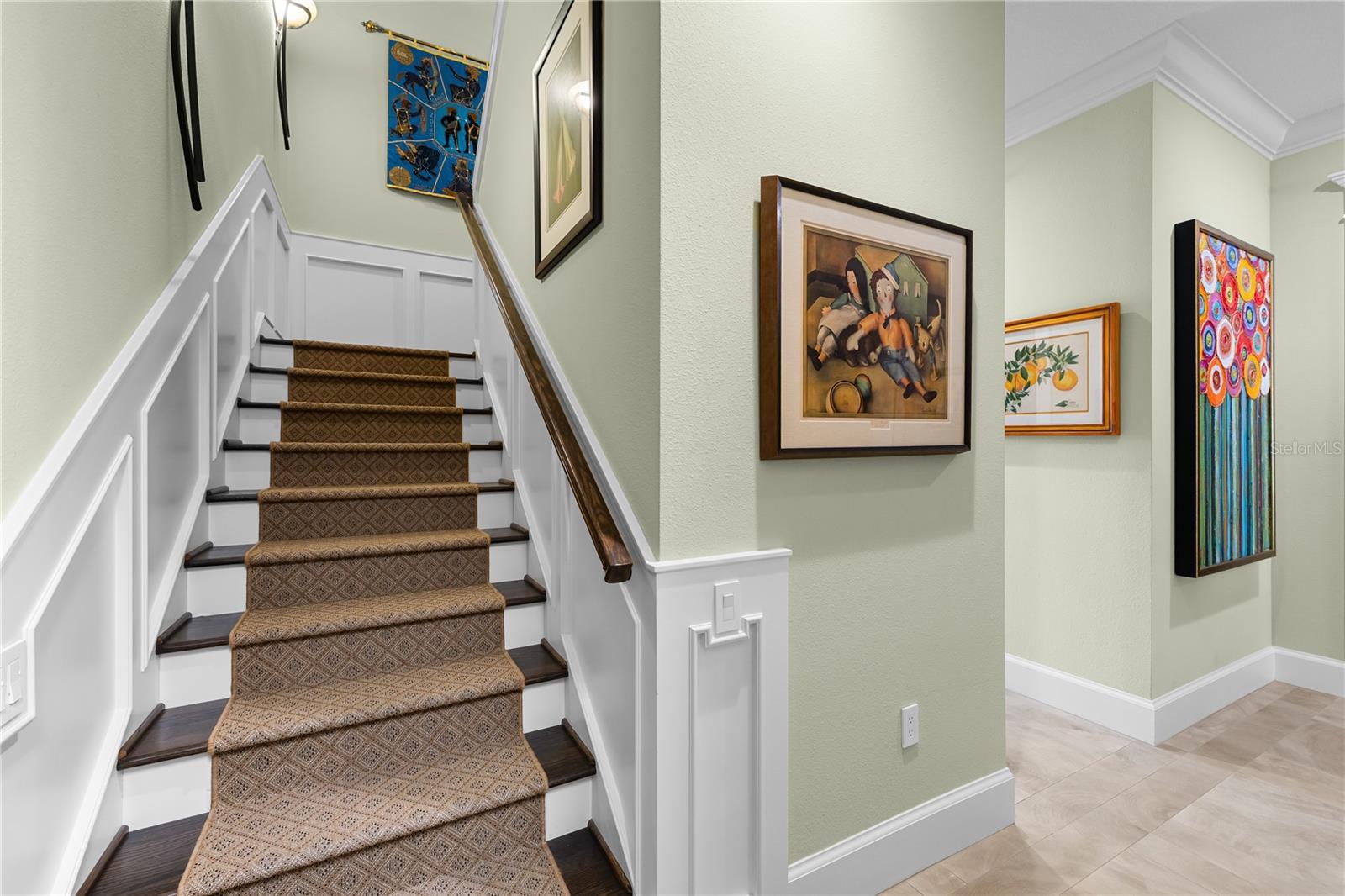 414 MEANDERING WAY
