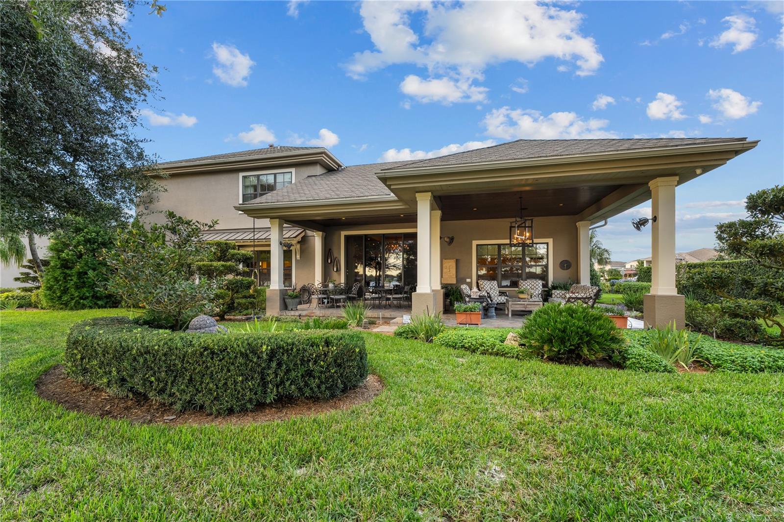 414 MEANDERING WAY
