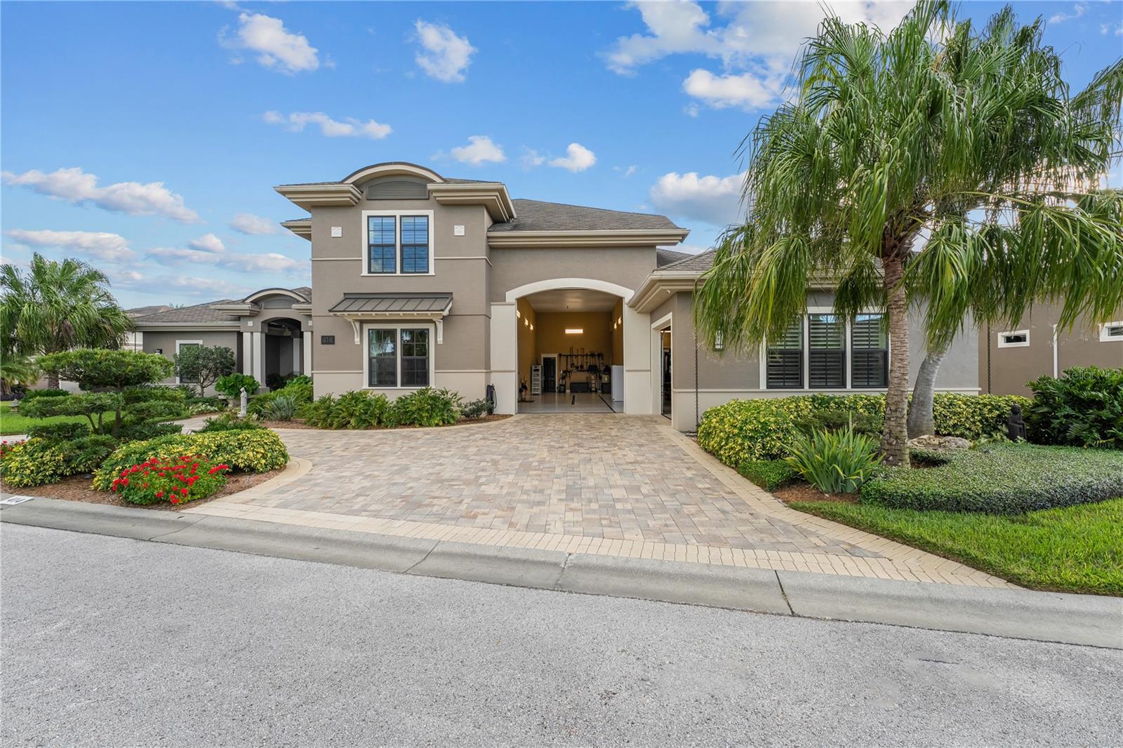 414 MEANDERING WAY