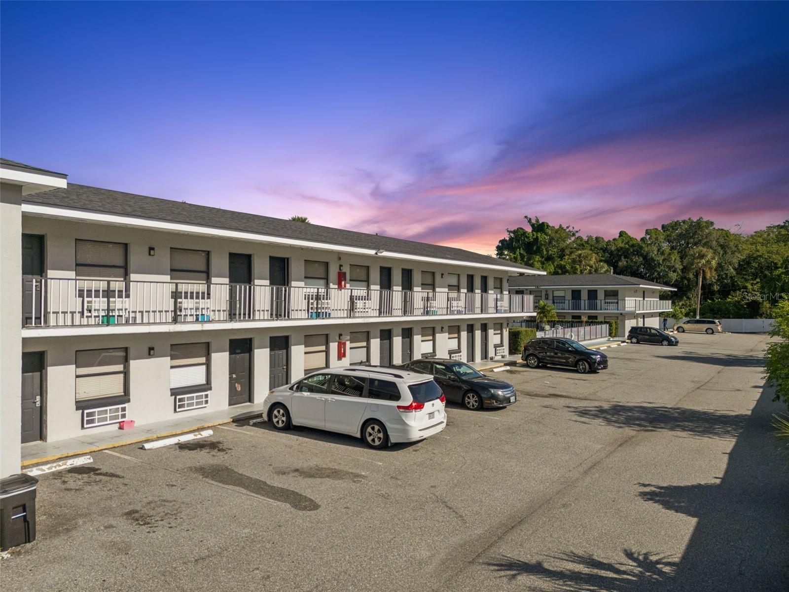 4643 W IRLO BRONSON MEMORIAL HWY