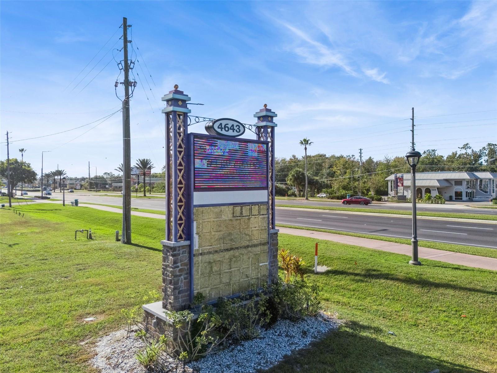 4643 W IRLO BRONSON MEMORIAL HWY