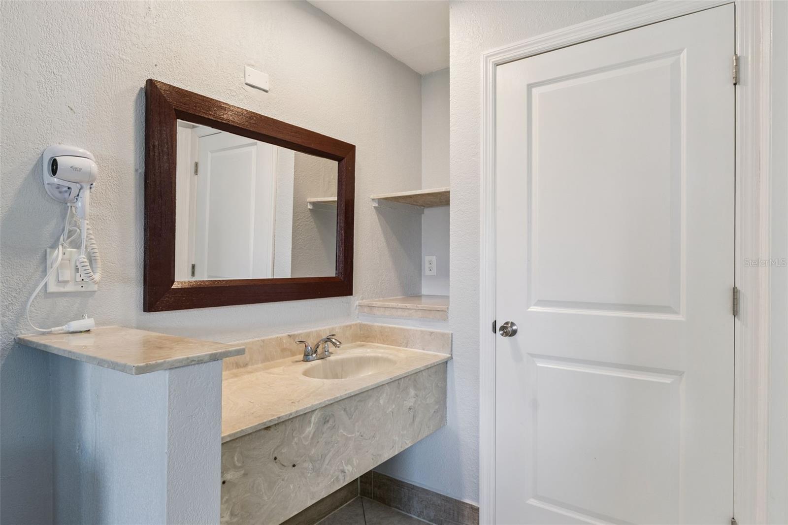 4640 W IRLO BRONSON MEMORIAL HWY