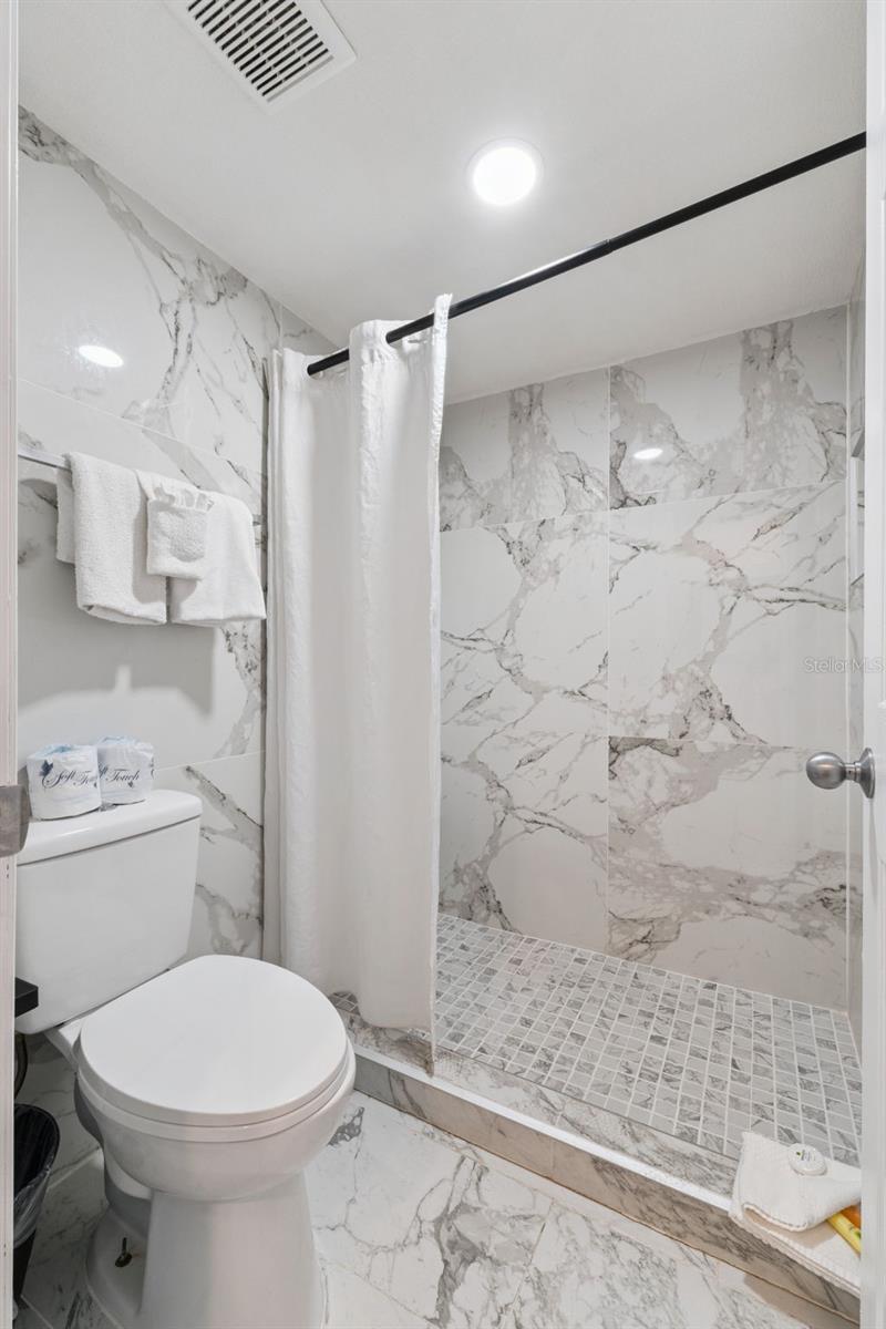 4640 W IRLO BRONSON MEMORIAL HWY