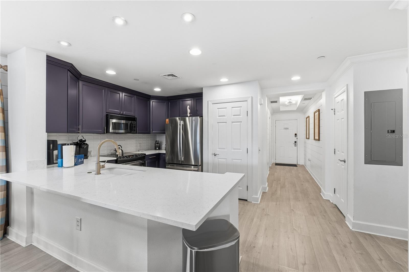 1354 CENTRE COURT RIDGE DR #204