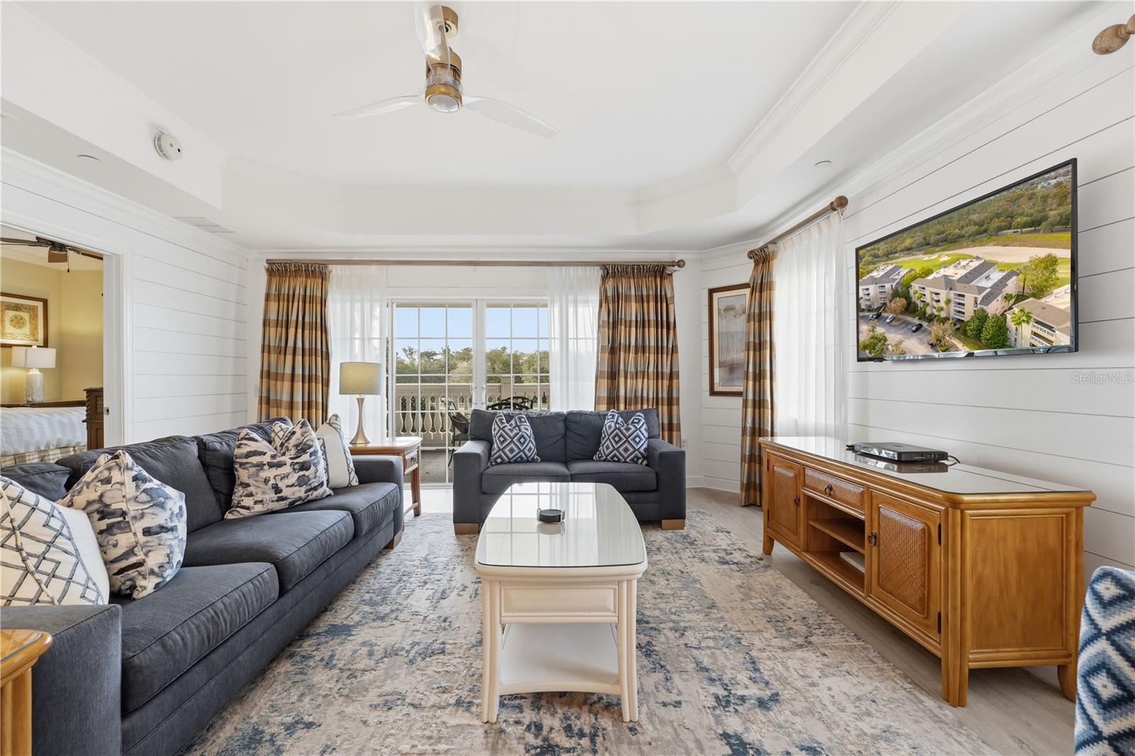 1354 CENTRE COURT RIDGE DR #204