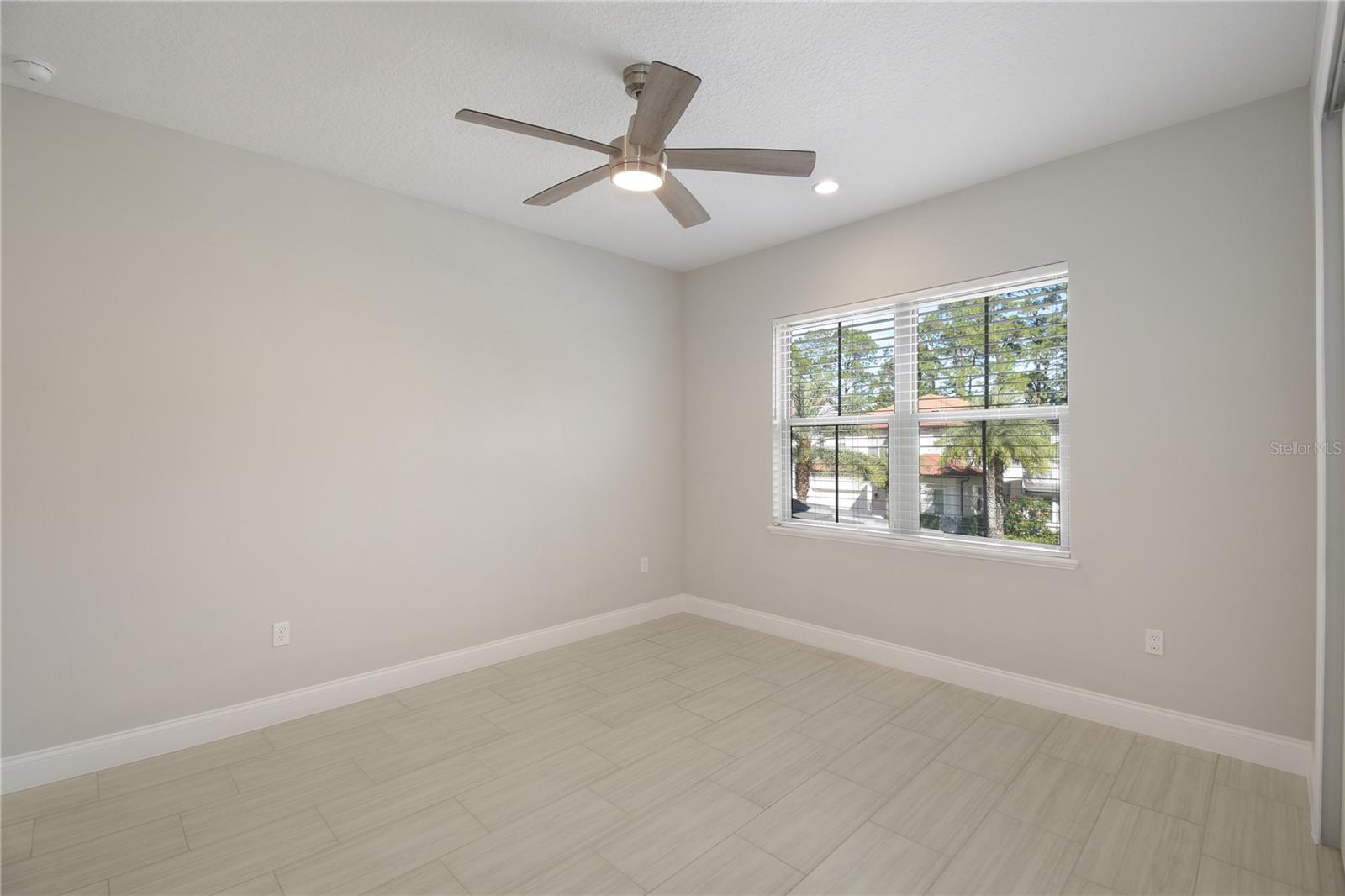 10158 ROYAL ISLAND CT