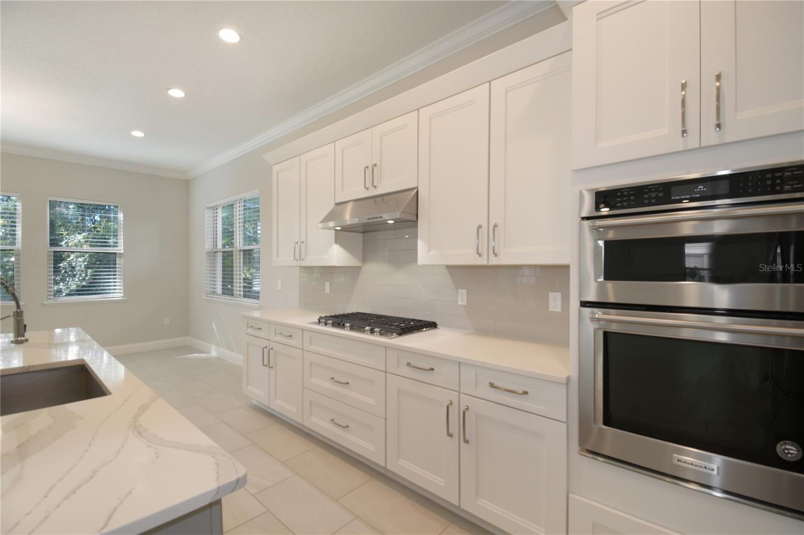 10158 ROYAL ISLAND CT