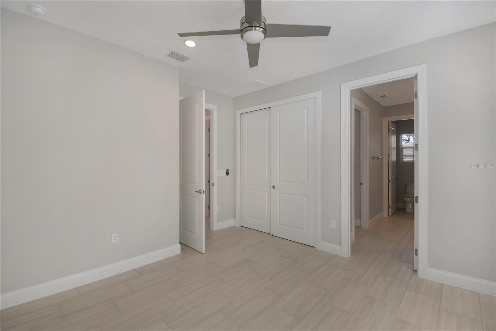 10158 ROYAL ISLAND CT