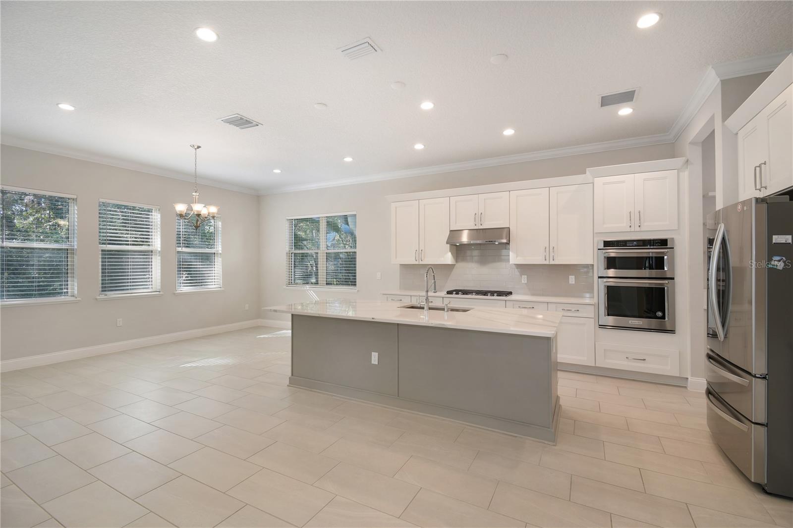 10158 ROYAL ISLAND CT