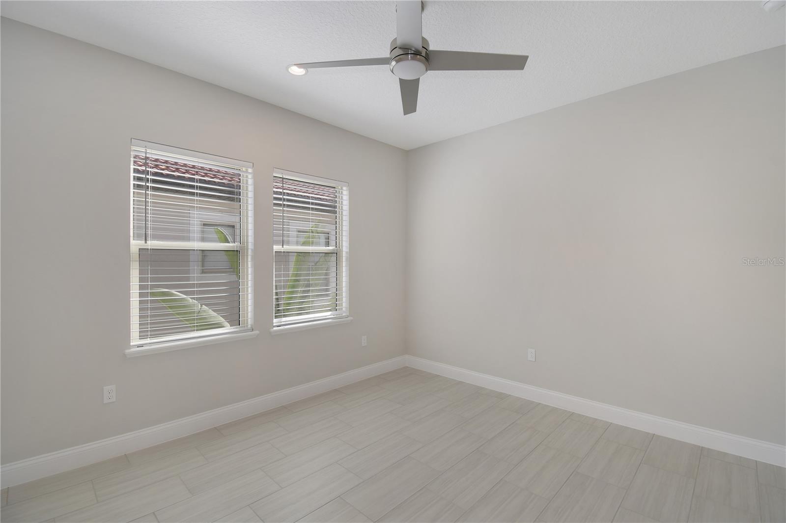 10158 ROYAL ISLAND CT