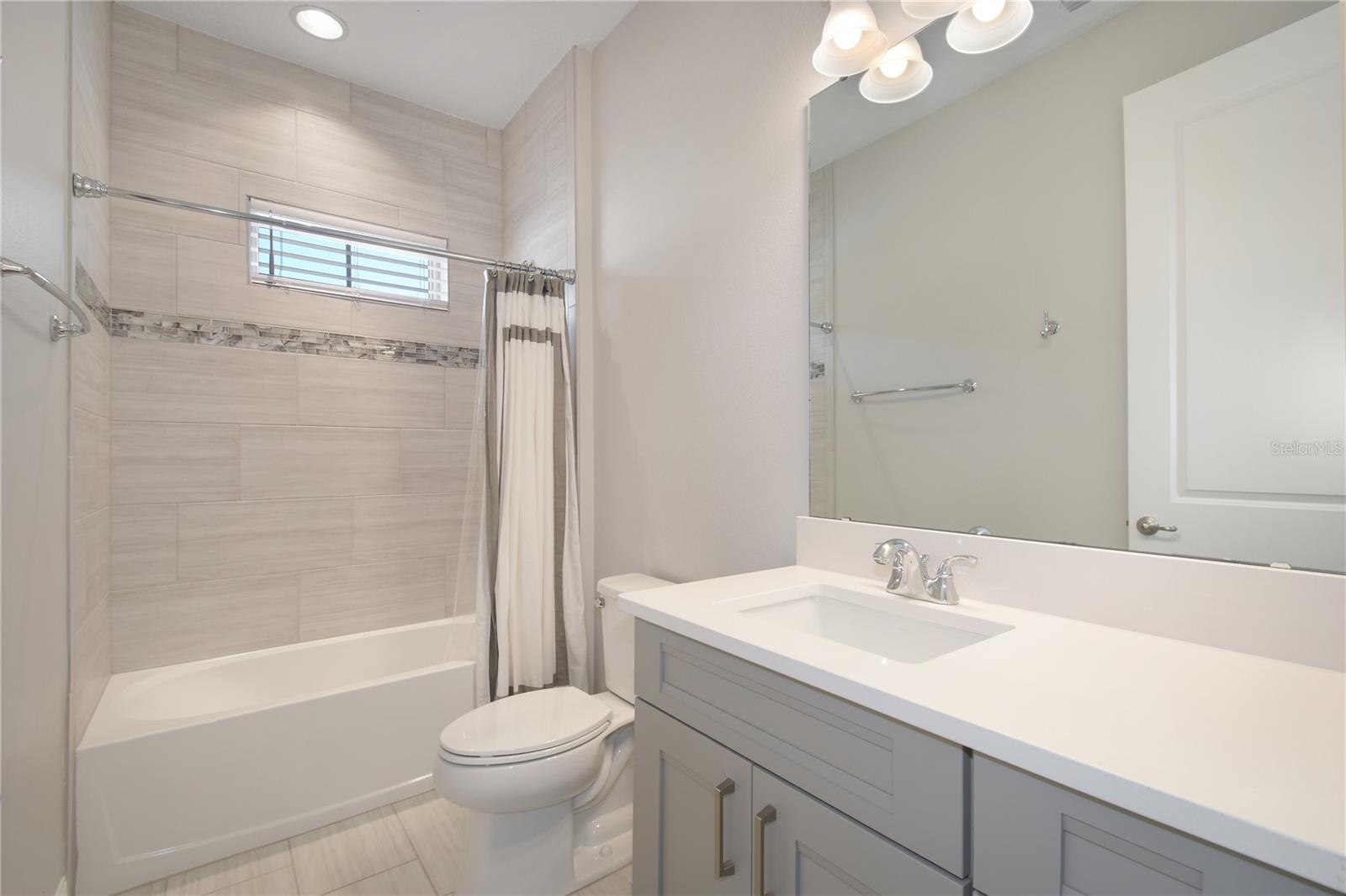 10158 ROYAL ISLAND CT