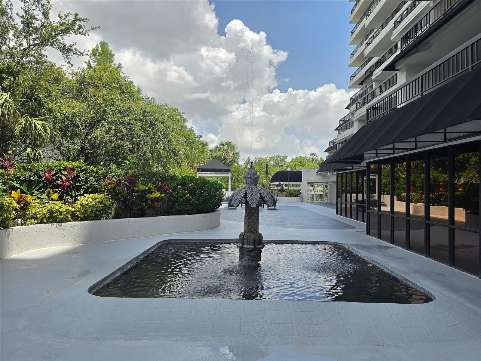 530 E CENTRAL BLVD #405