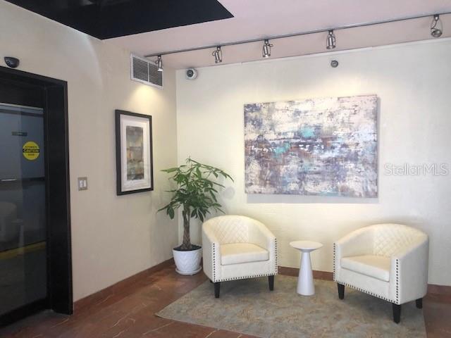 530 E CENTRAL BLVD #405