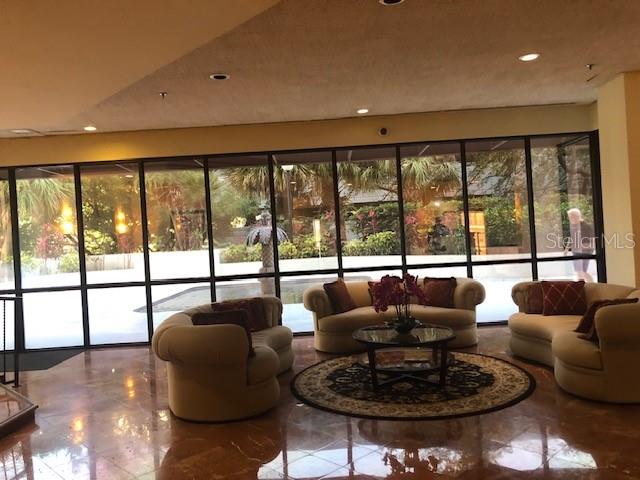 530 E CENTRAL BLVD #405