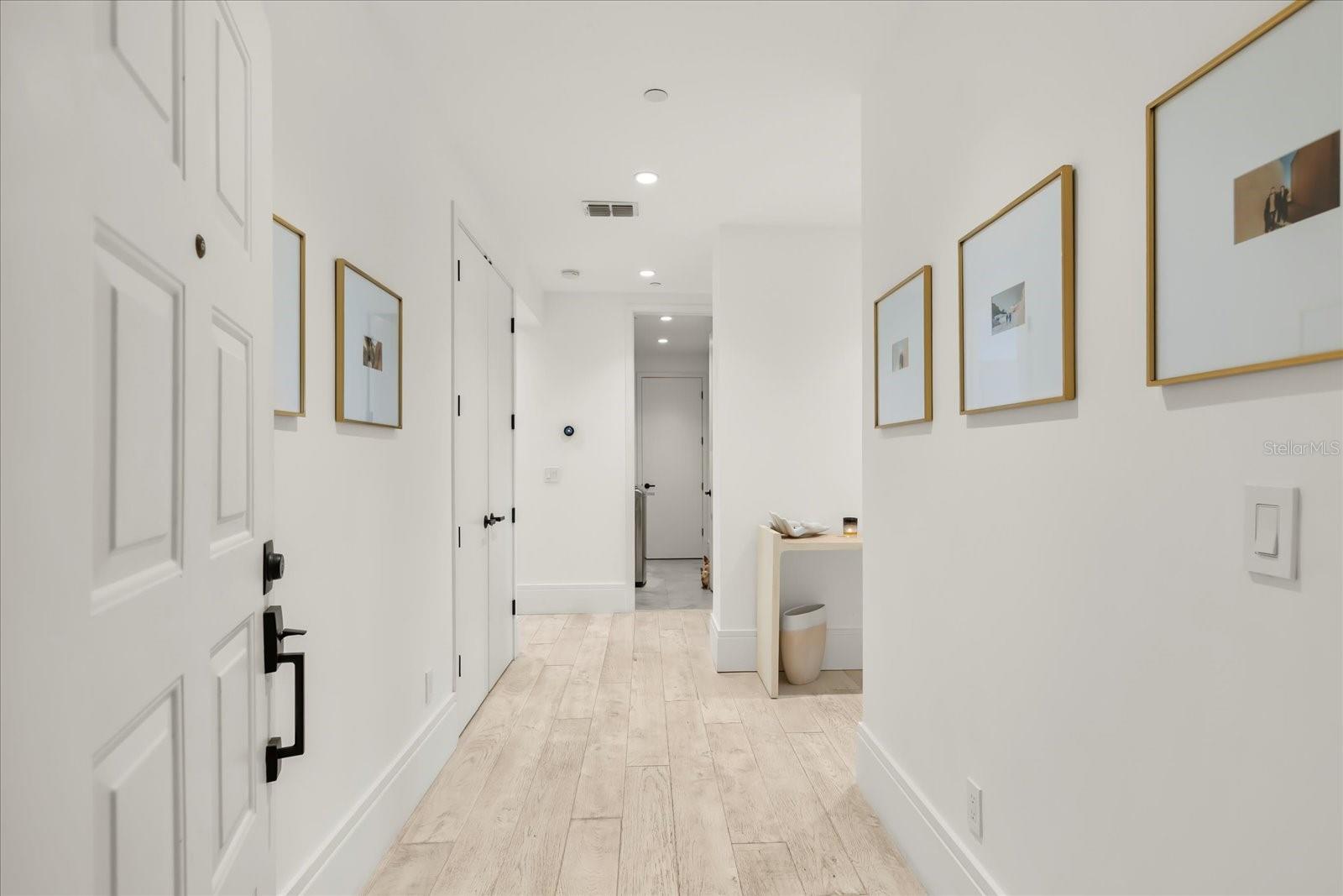 1602 ALABAMA DR #403