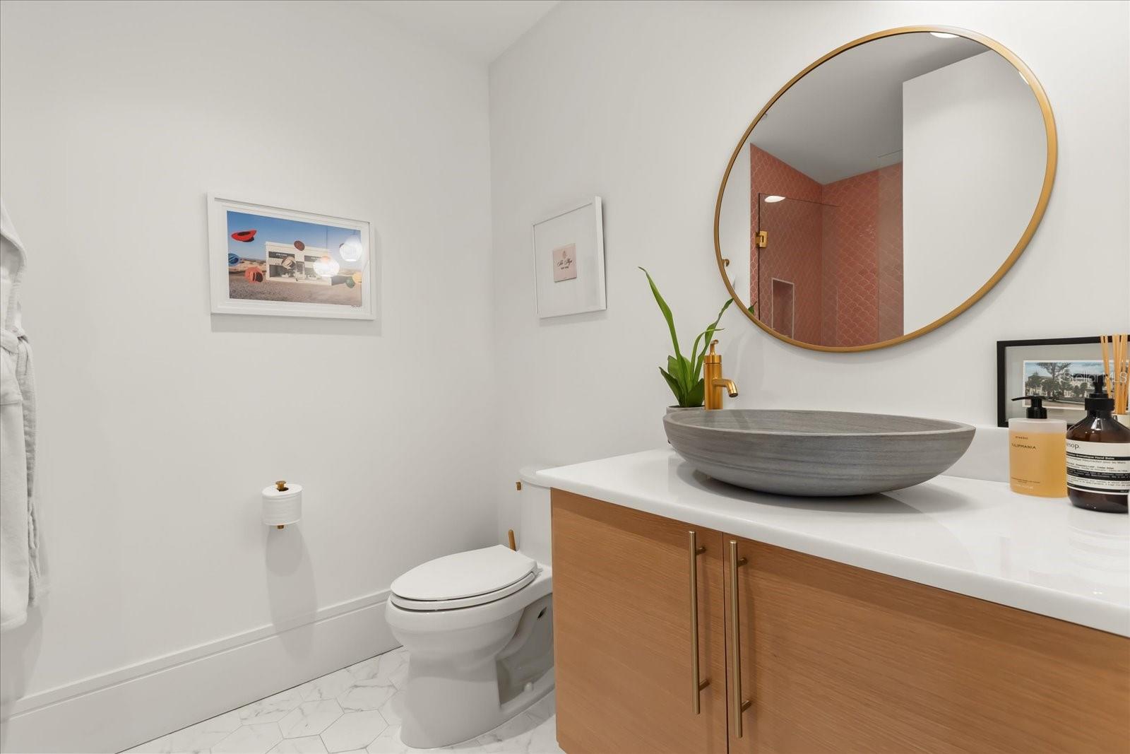 1602 ALABAMA DR #403