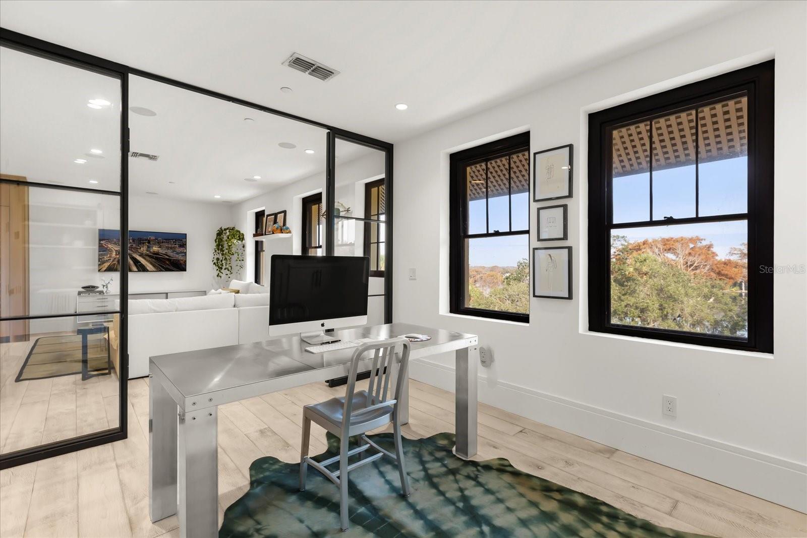 1602 ALABAMA DR #403