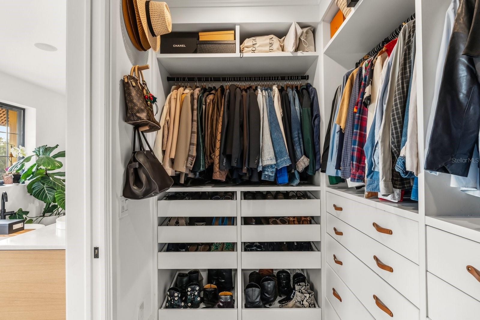 1602 ALABAMA DR #403