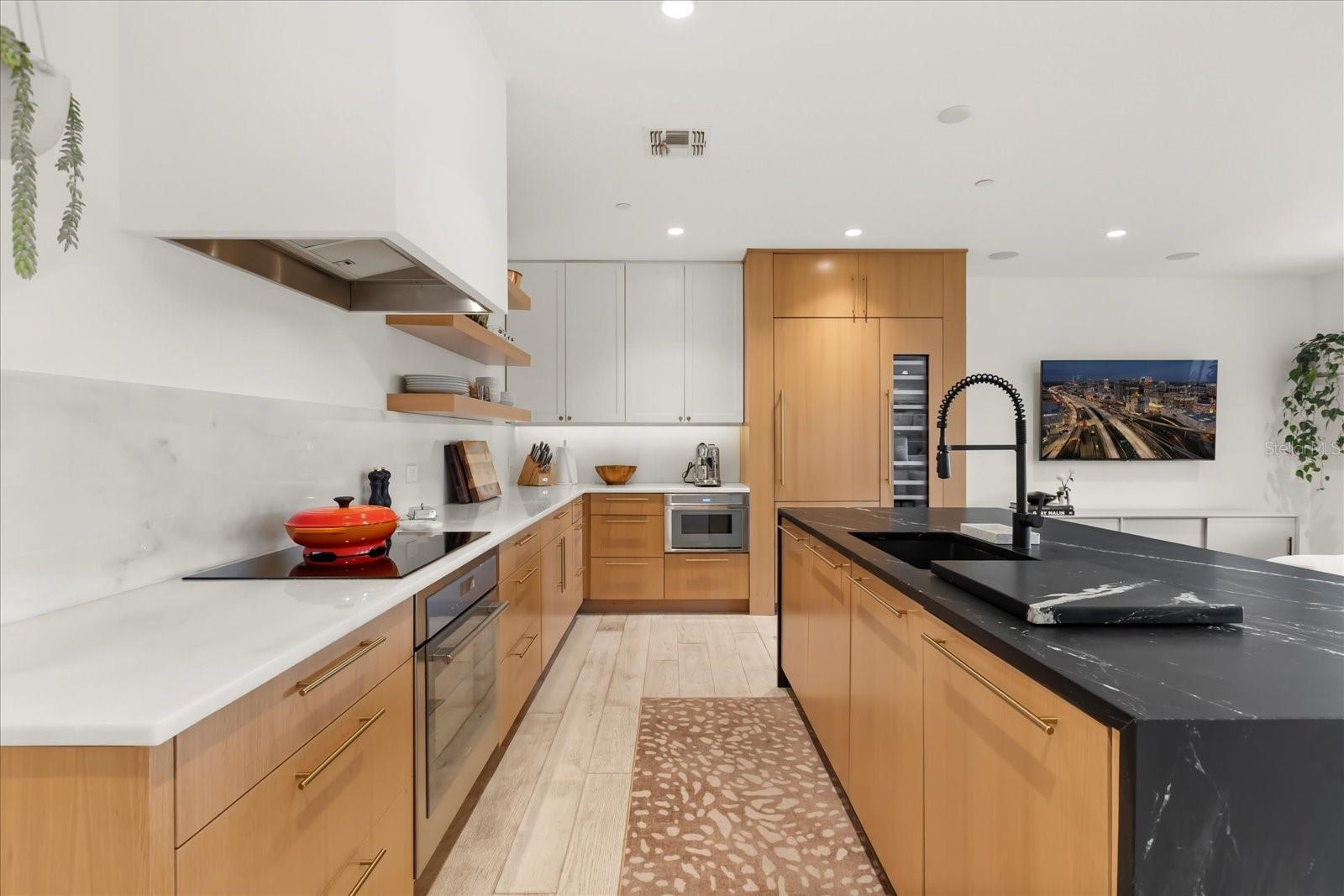 1602 ALABAMA DR #403