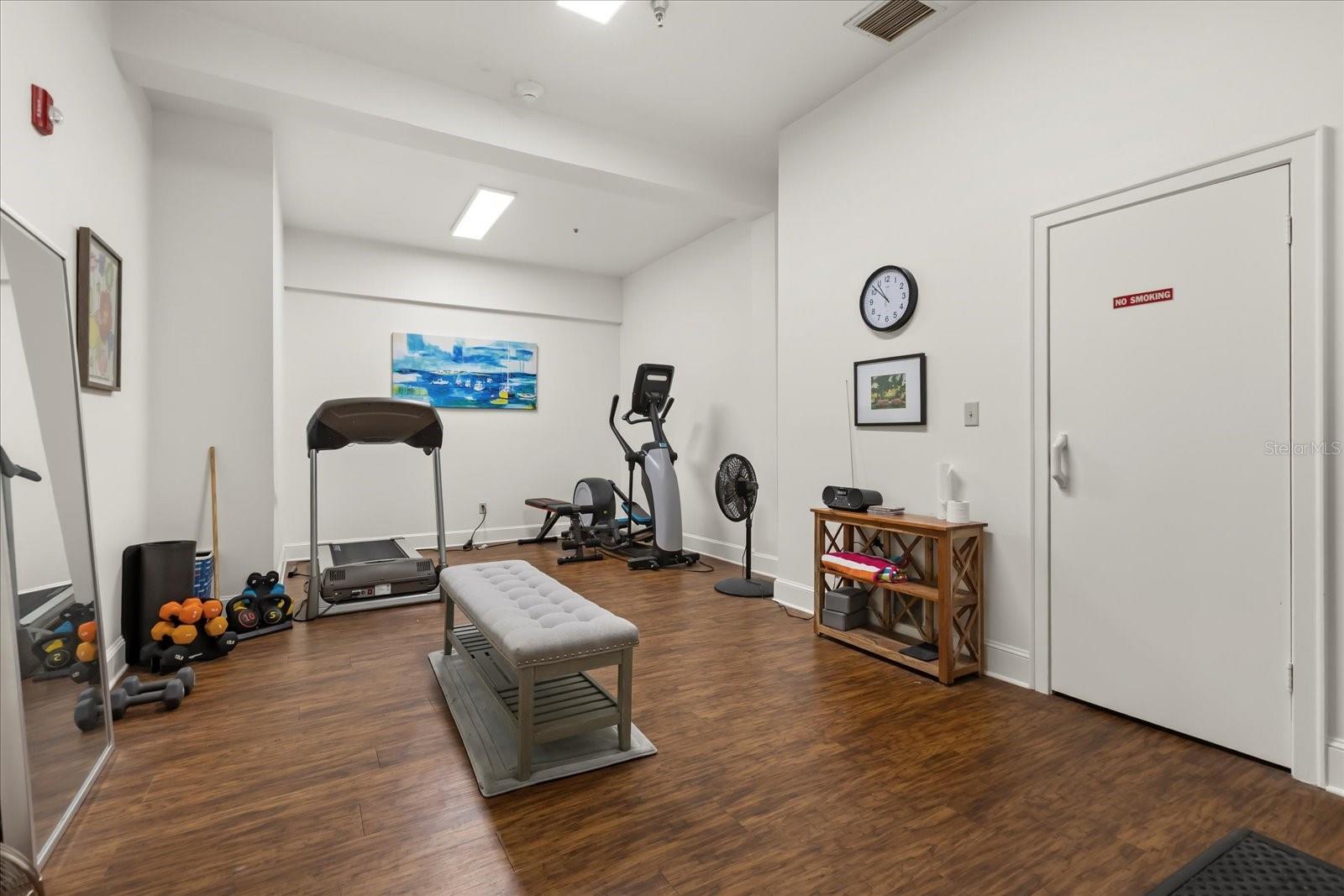 1602 ALABAMA DR #403