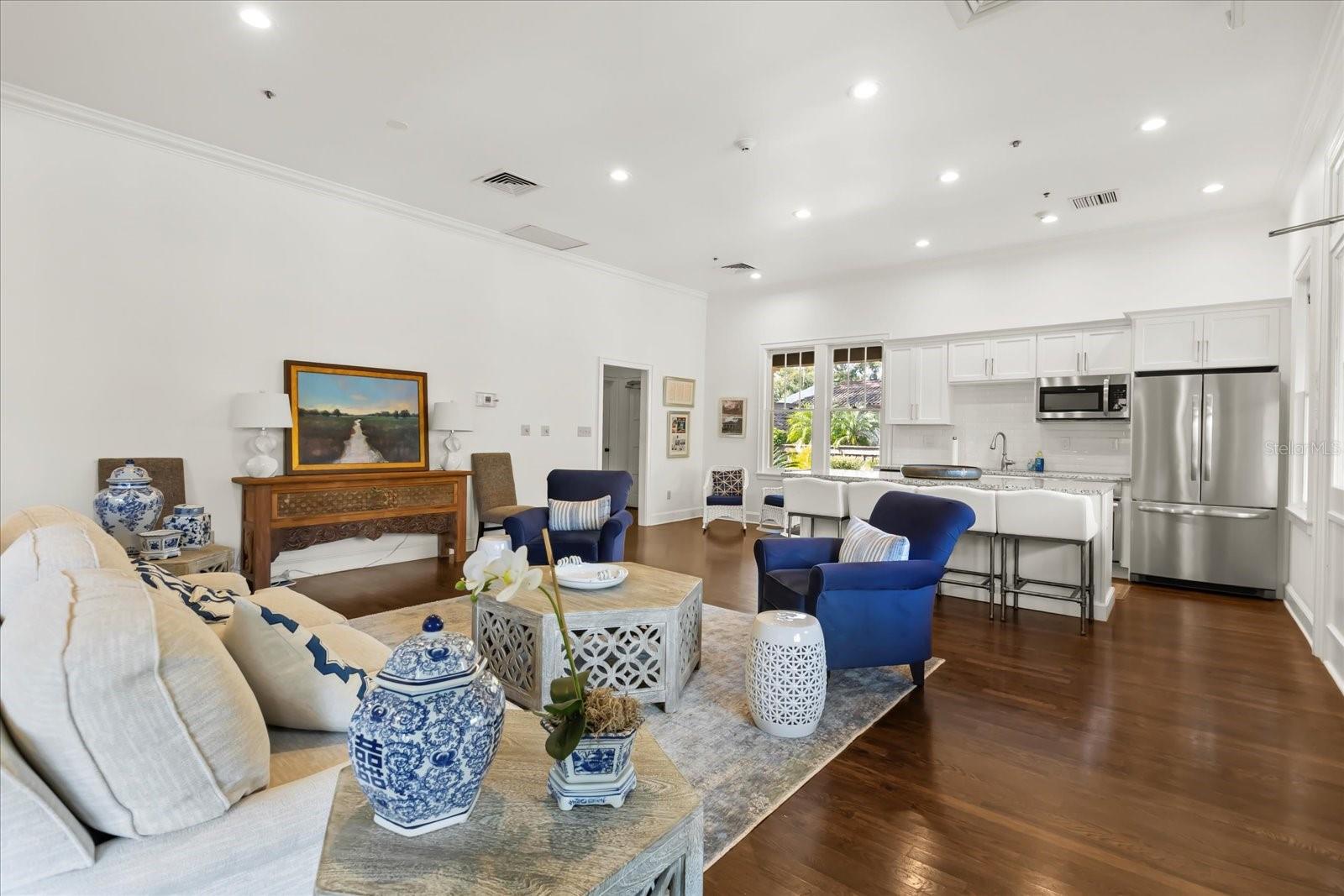 1602 ALABAMA DR #403