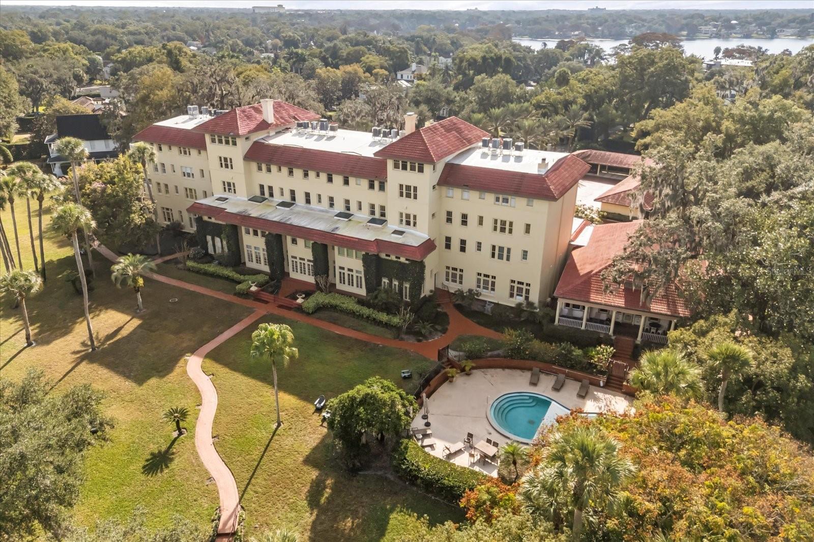 1602 ALABAMA DR #403