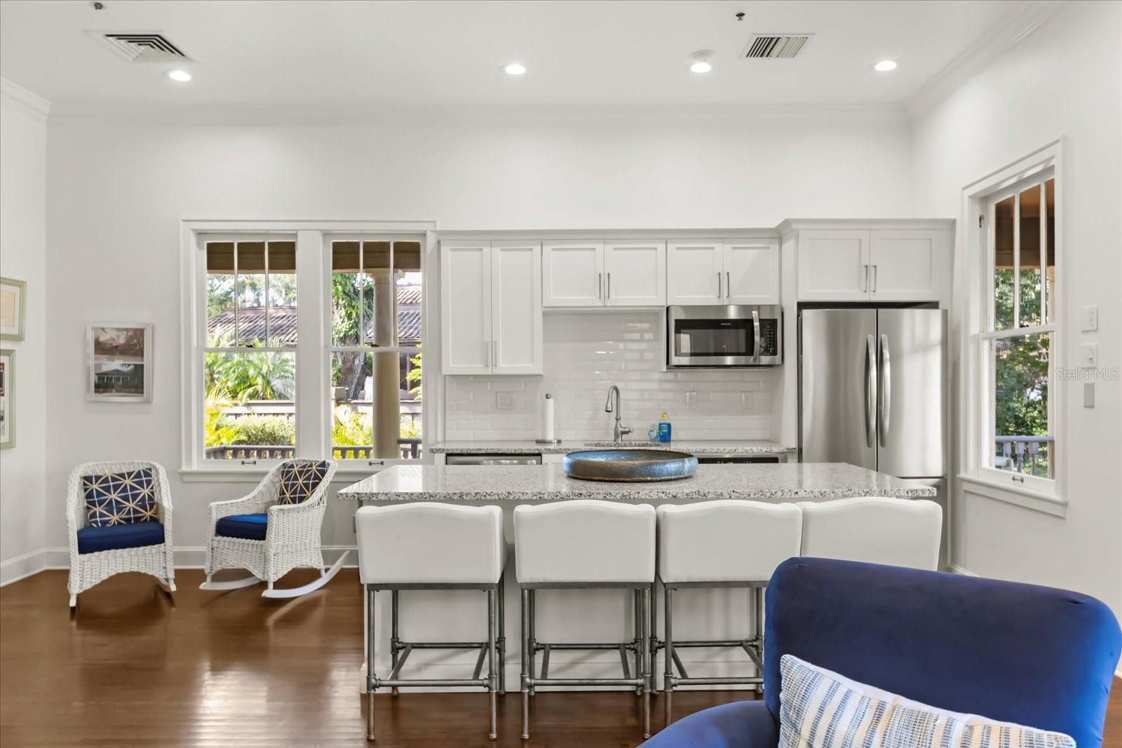 1602 ALABAMA DR #403