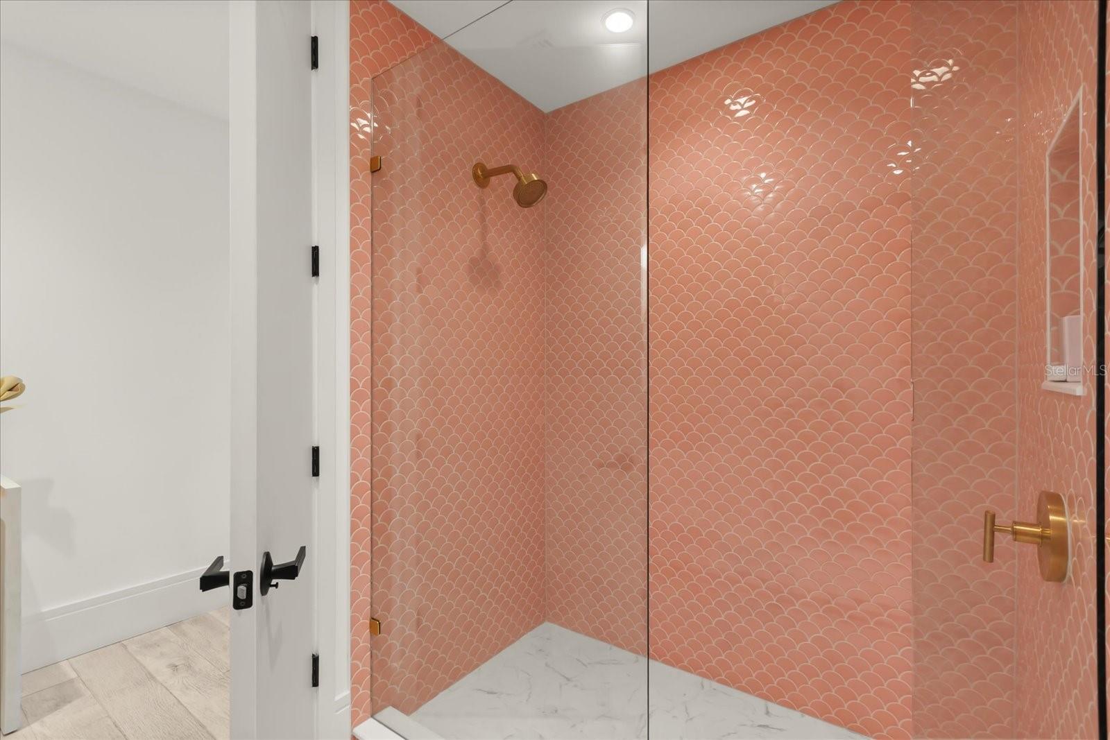 1602 ALABAMA DR #403