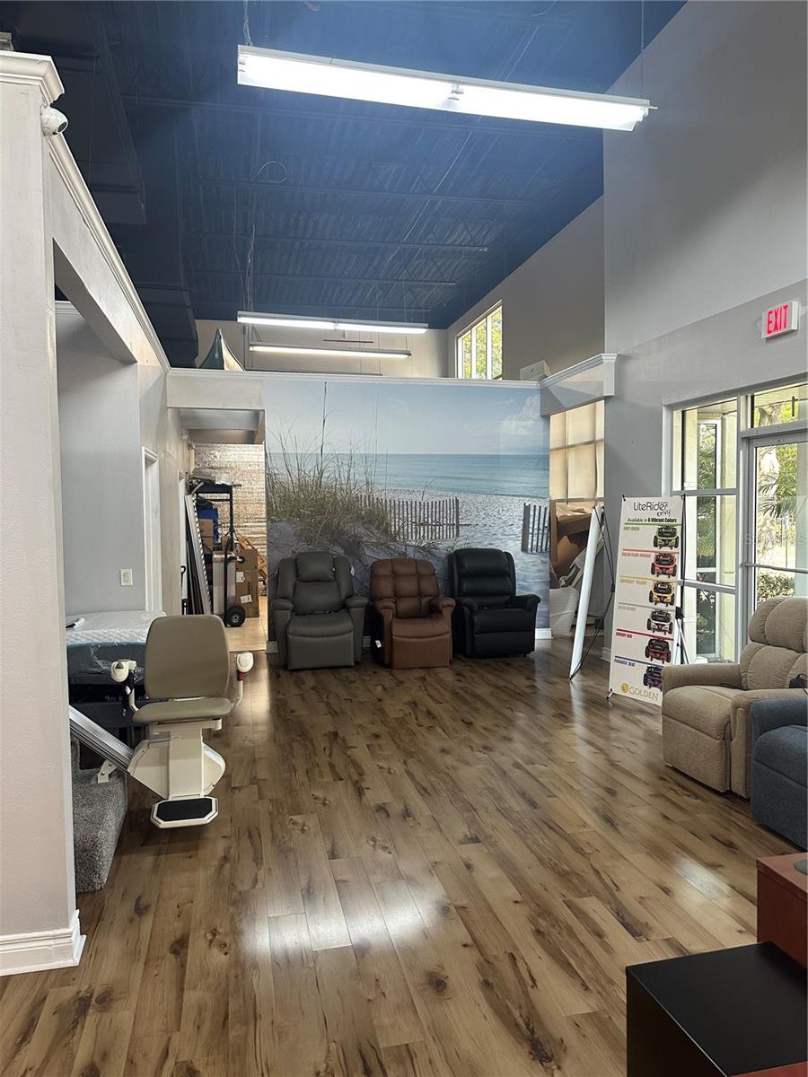 8810 COMMODITY CIR #1