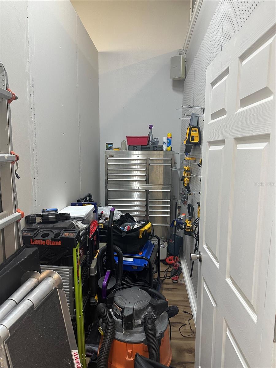 8810 COMMODITY CIR #1