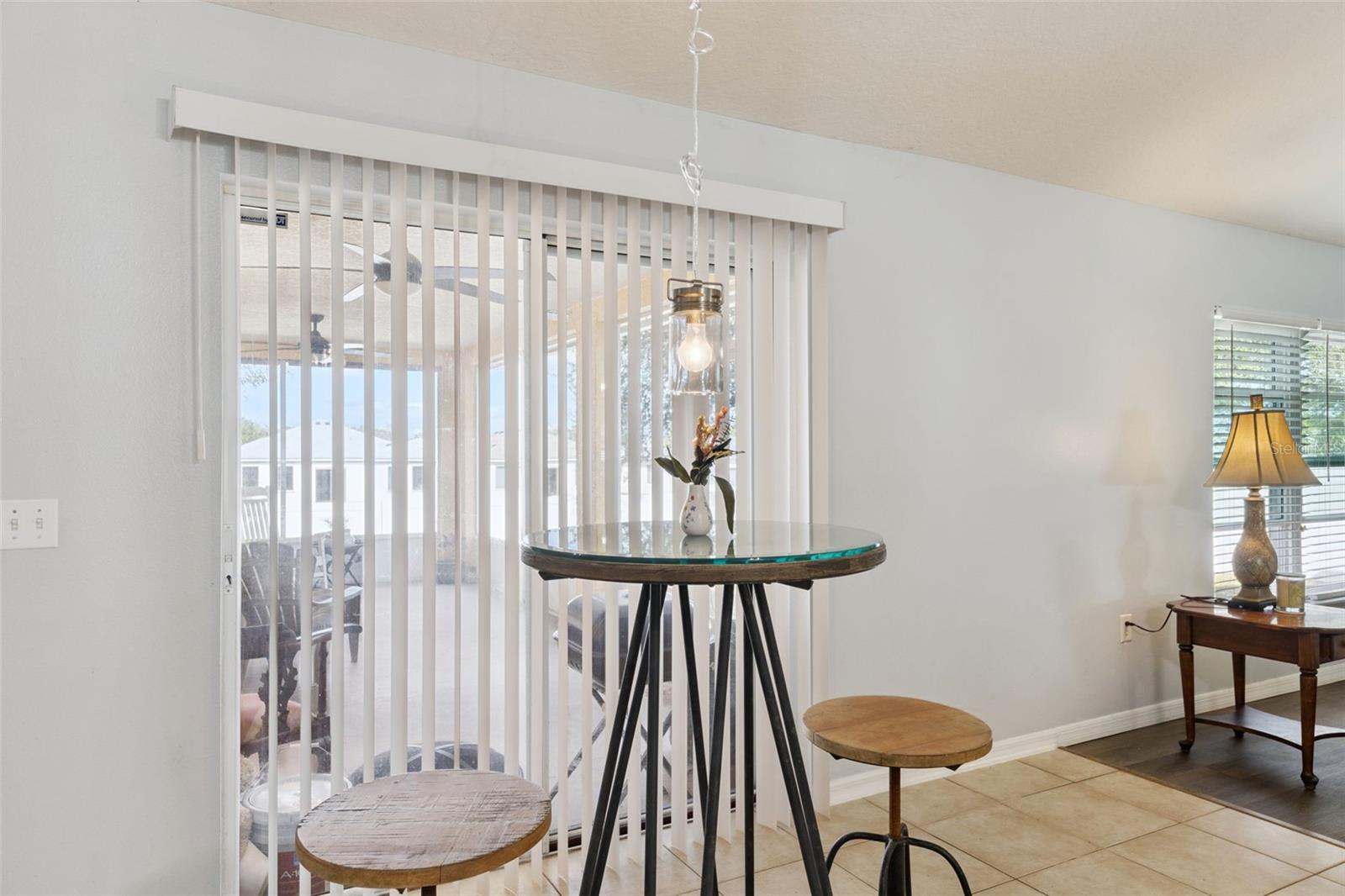 1819 SUNSET RIDGE DR