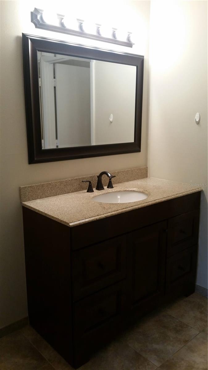 486 N PIN OAK PL #108