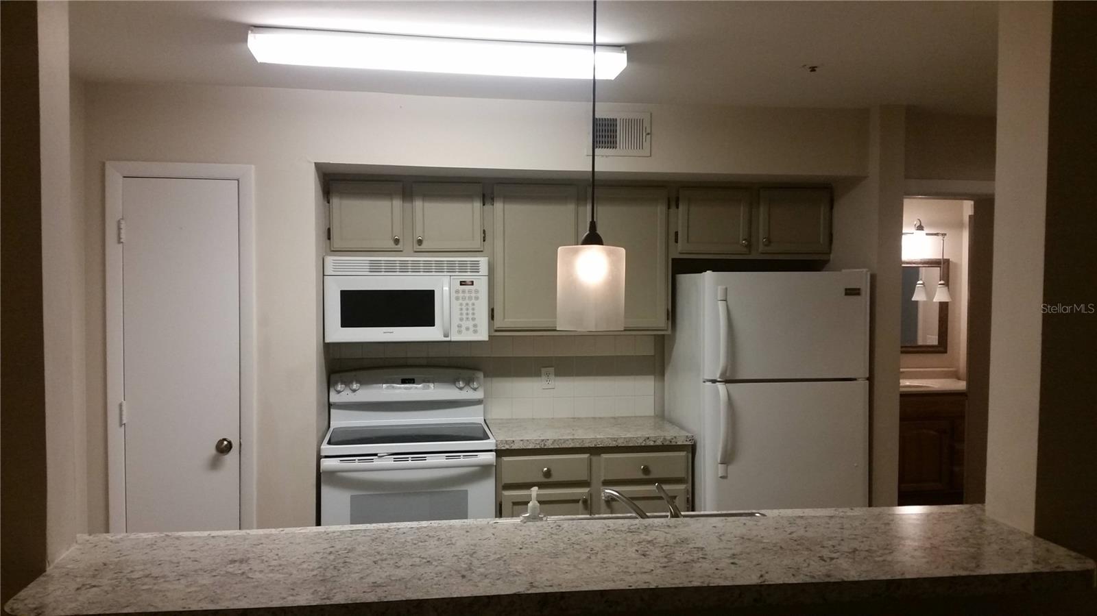 486 N PIN OAK PL #108