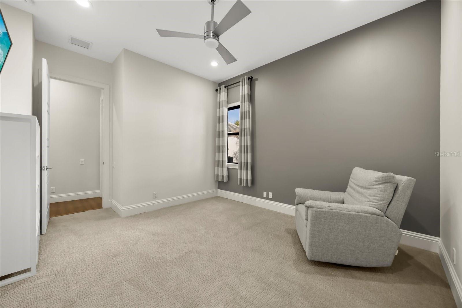 12120 MONTALCINO CIR