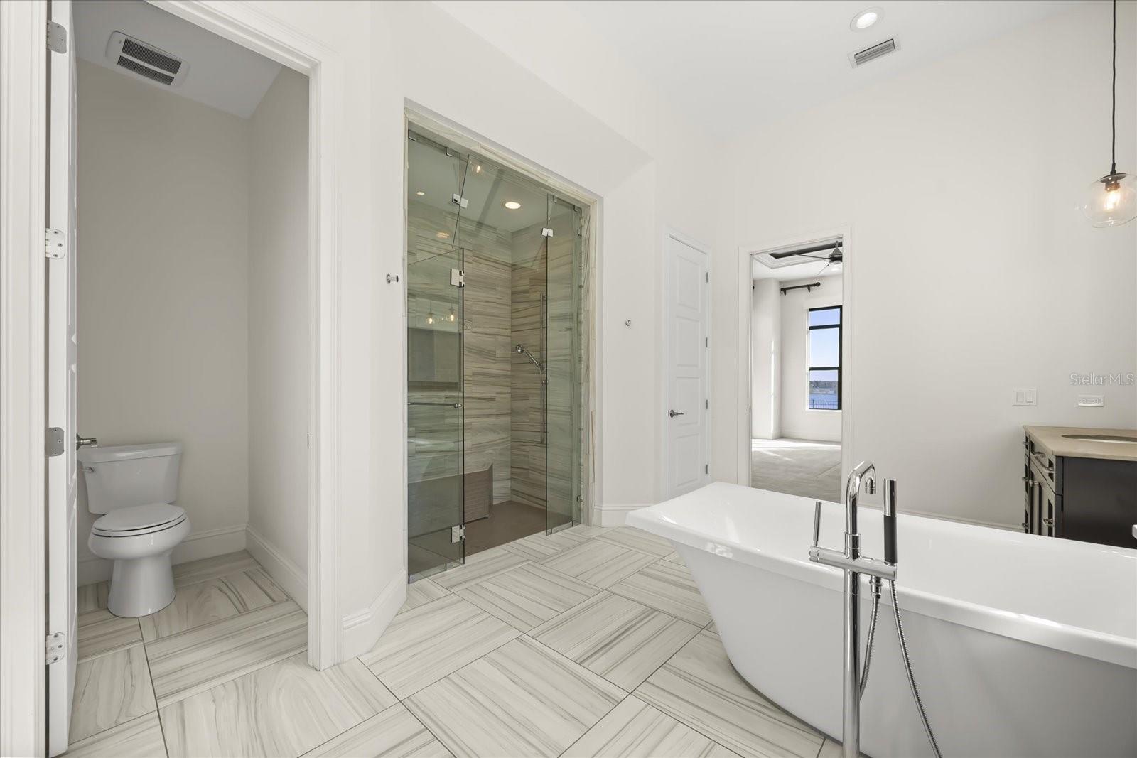 12120 MONTALCINO CIR