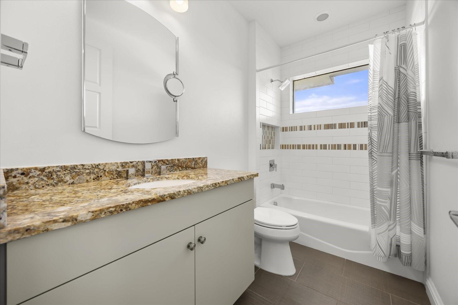 12120 MONTALCINO CIR