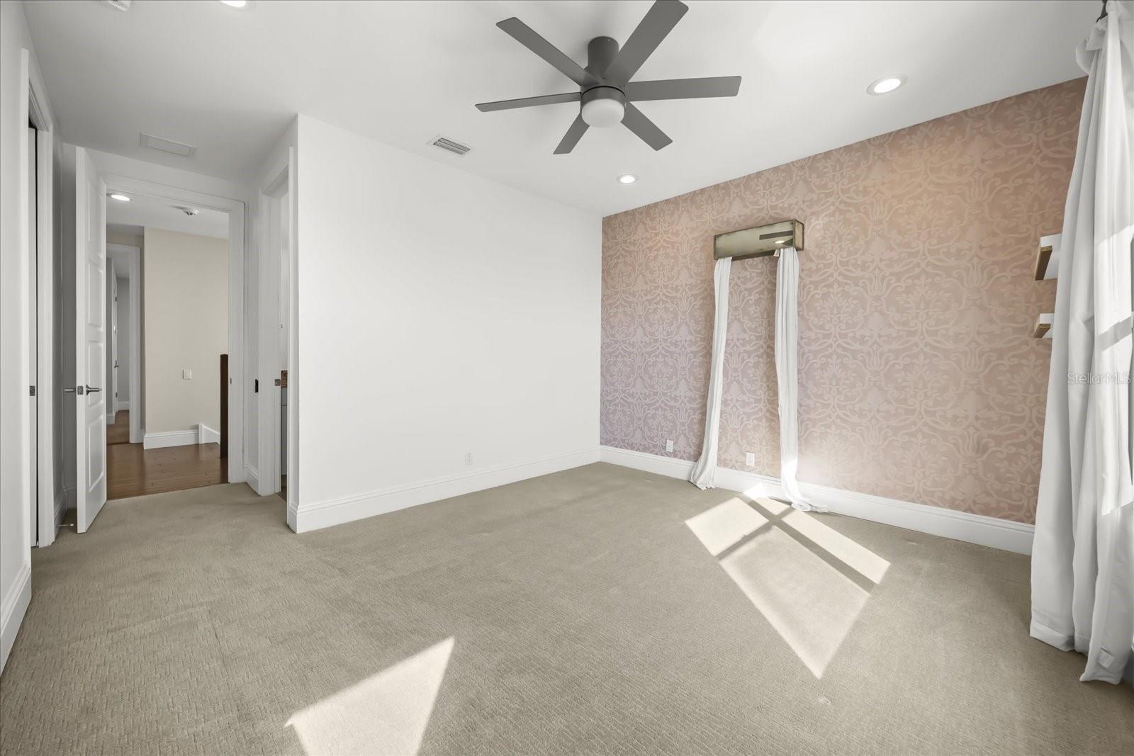 12120 MONTALCINO CIR