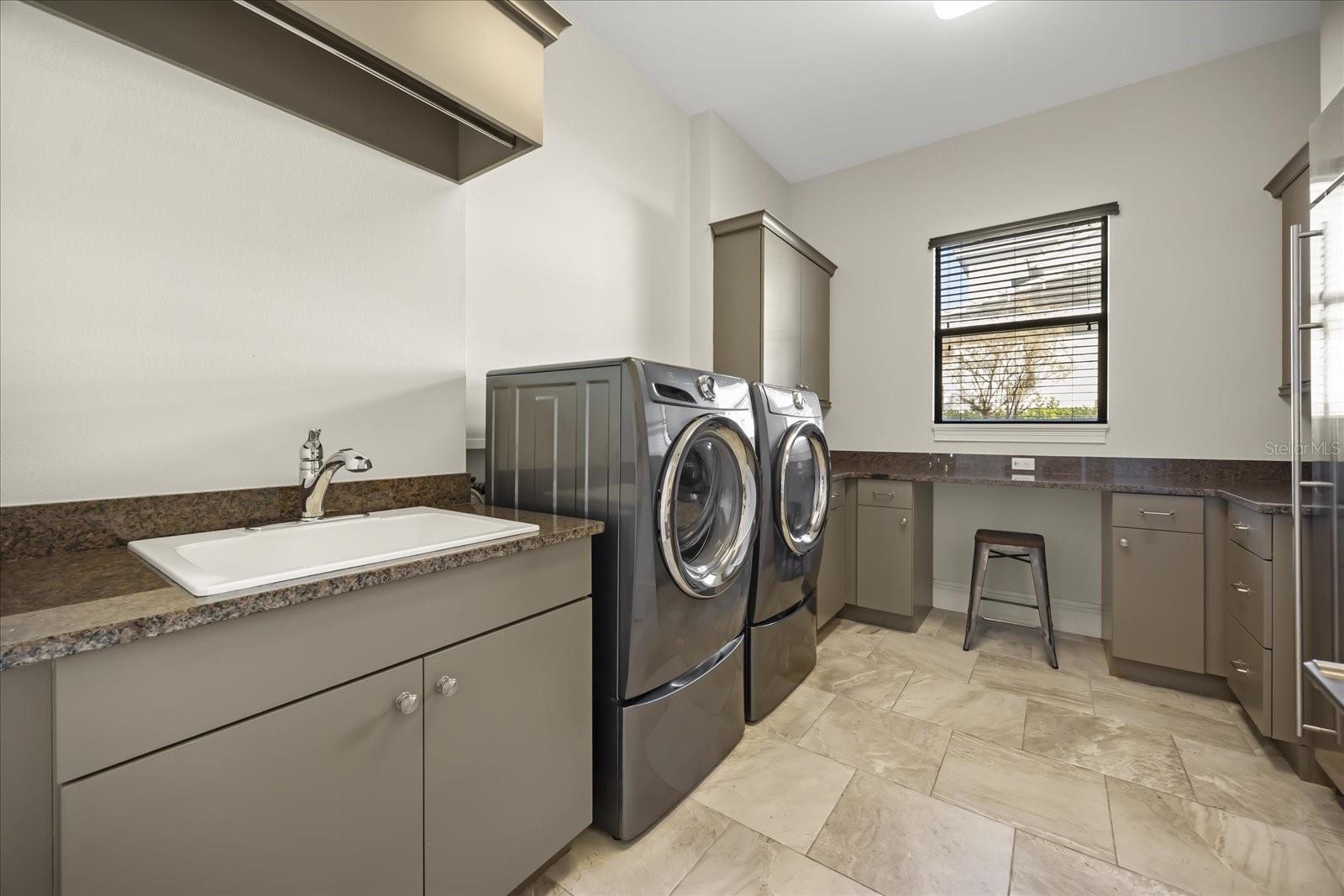 12120 MONTALCINO CIR
