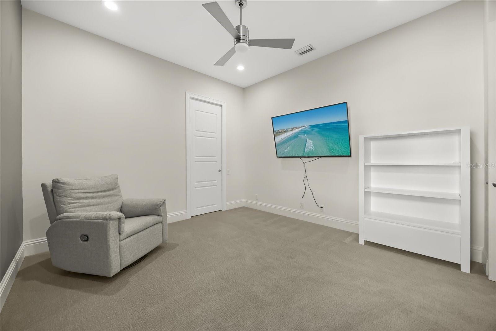 12120 MONTALCINO CIR
