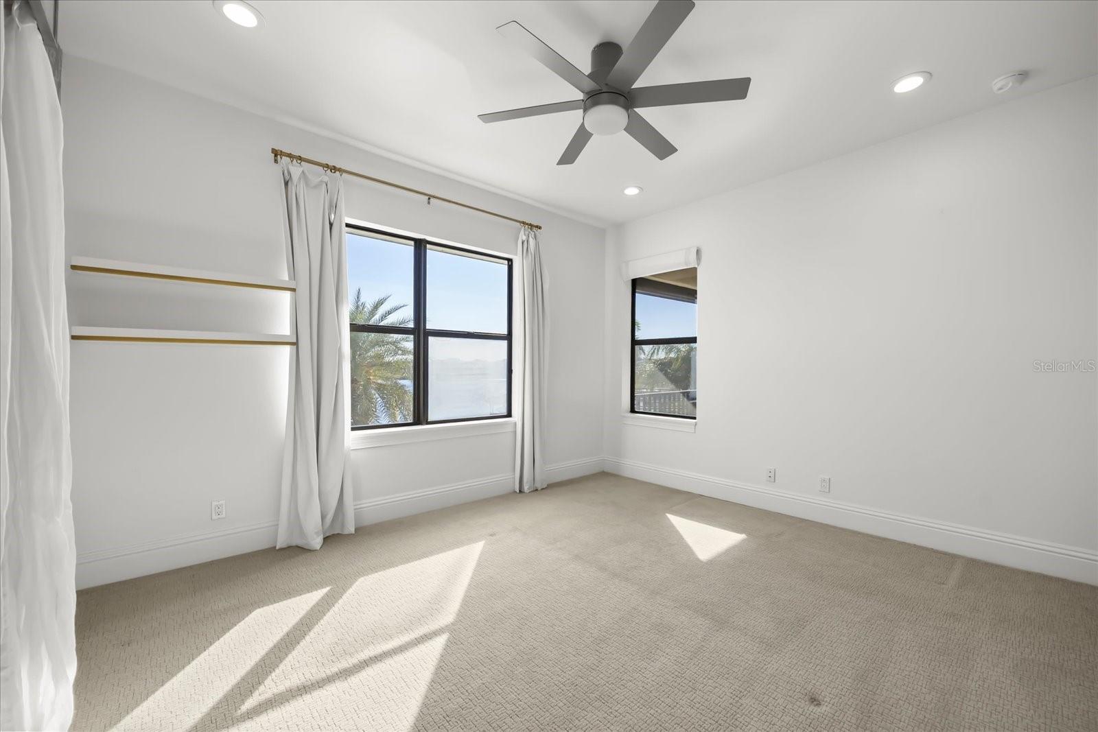 12120 MONTALCINO CIR