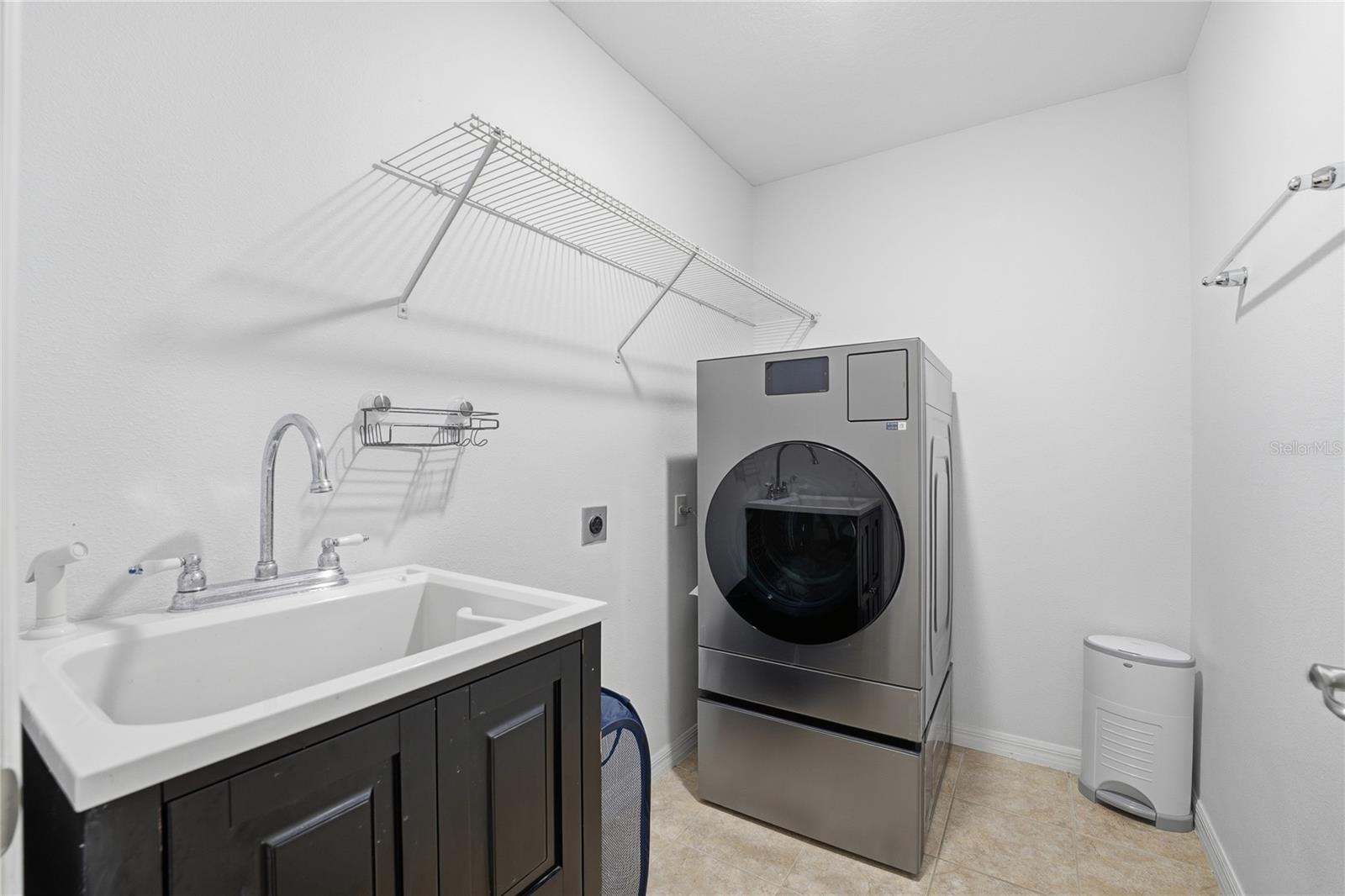 6382 GOLDEN DEWDROP TRL