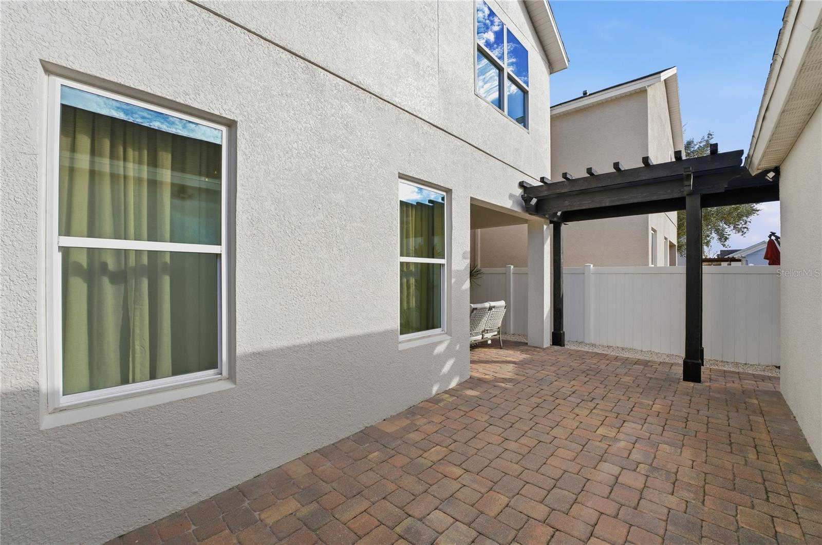 6382 GOLDEN DEWDROP TRL