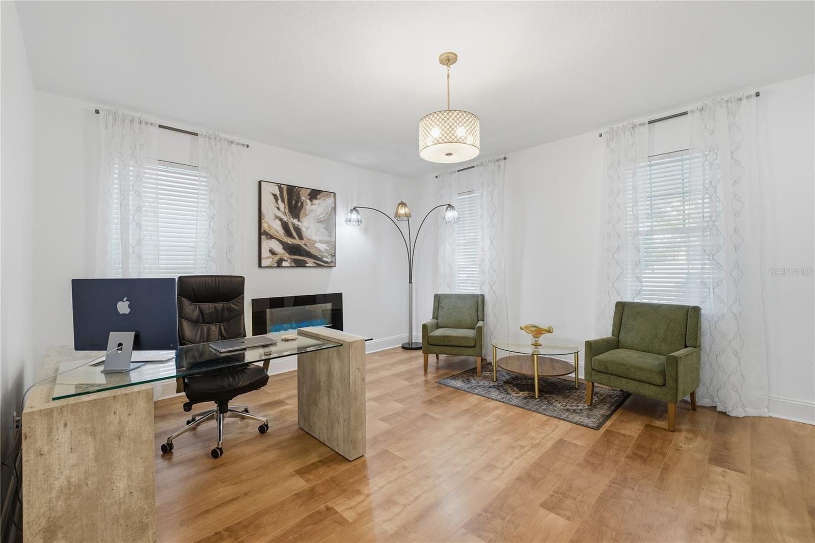 6382 GOLDEN DEWDROP TRL