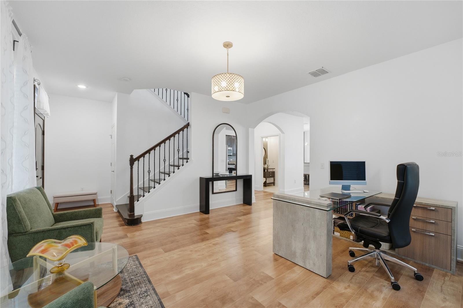 6382 GOLDEN DEWDROP TRL